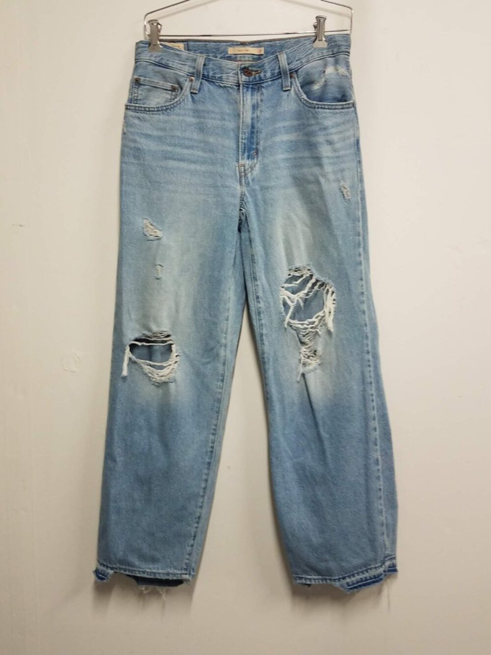 Levis Jeans Blue Womens 27 Baggy Dad Light Wash Distressed Relaxed Denim